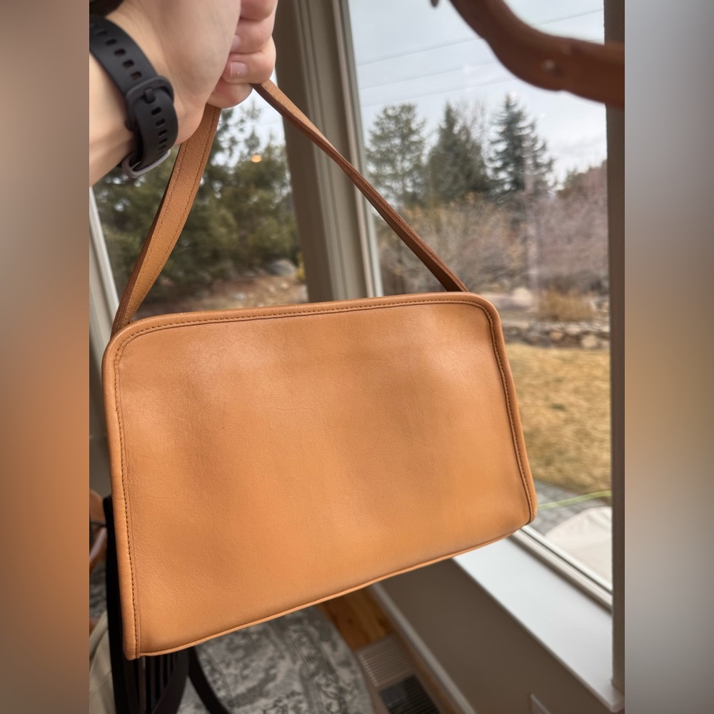 Vintage Coach Sutton Zip Style #9814 - Camel